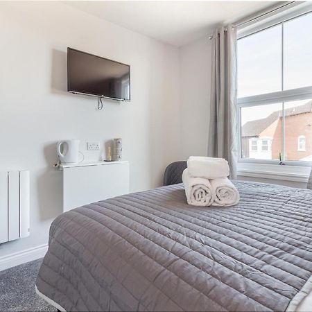 Host & Stay - The Bull Inn, 3 Double Rooms Fernhill Heath Экстерьер фото