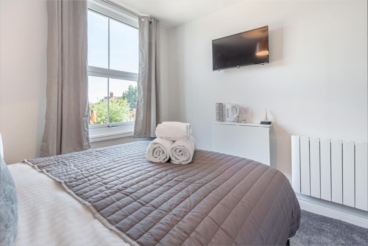 Host & Stay - The Bull Inn, 3 Double Rooms Fernhill Heath Экстерьер фото
